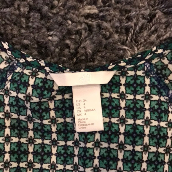 H&M long sleeve deep v romper - Picture 5 of 7